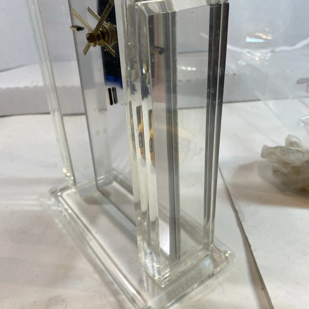 Van Teal Art Deco MCM Lucite Sculpture Mantle‎ Clock Mirrored Face Brass Hands